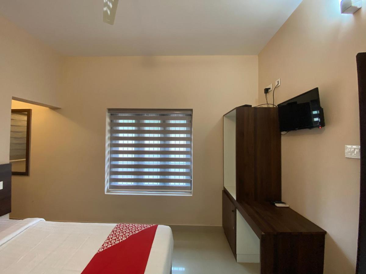 La Mer Inn Kozhikode Esterno foto