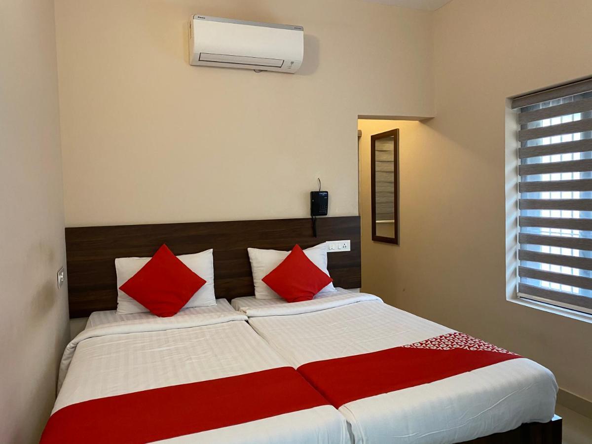 La Mer Inn Kozhikode Esterno foto