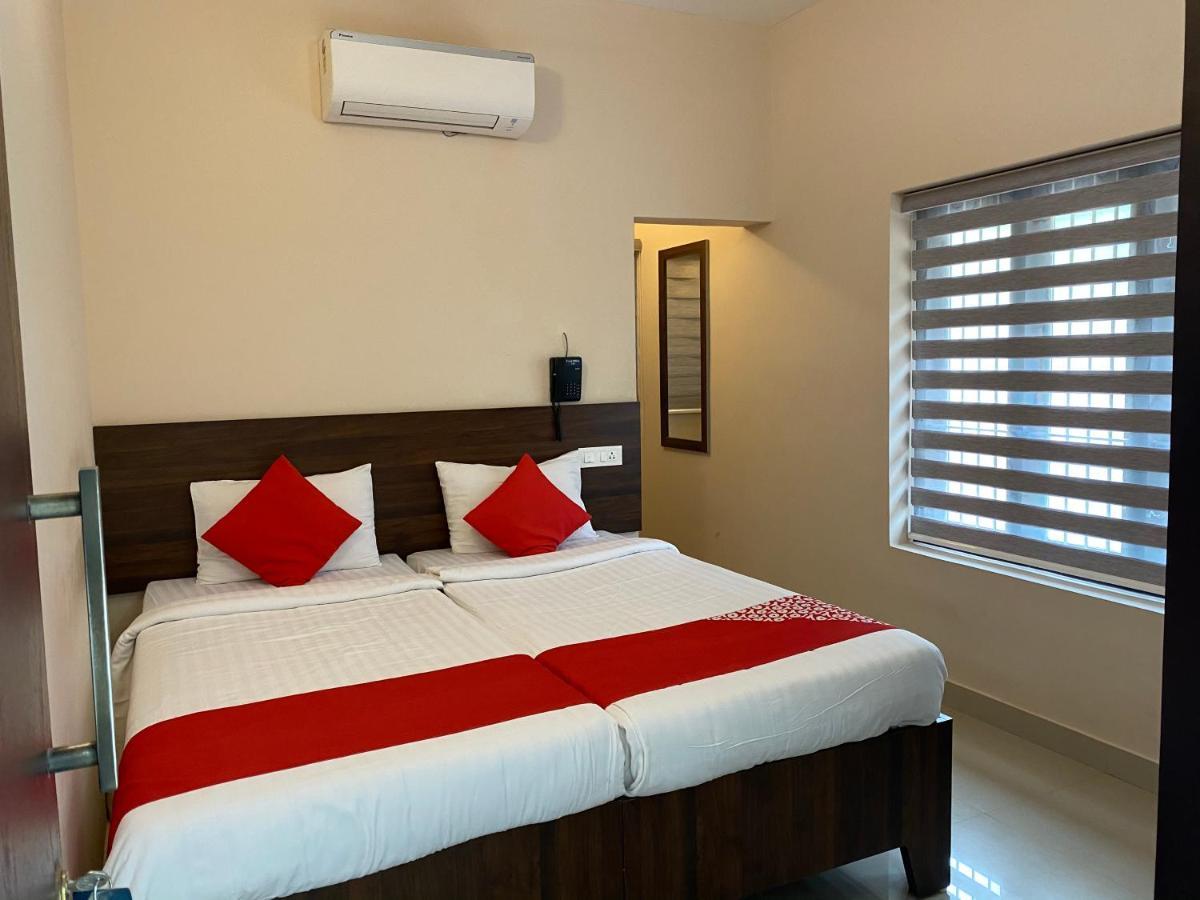 La Mer Inn Kozhikode Esterno foto